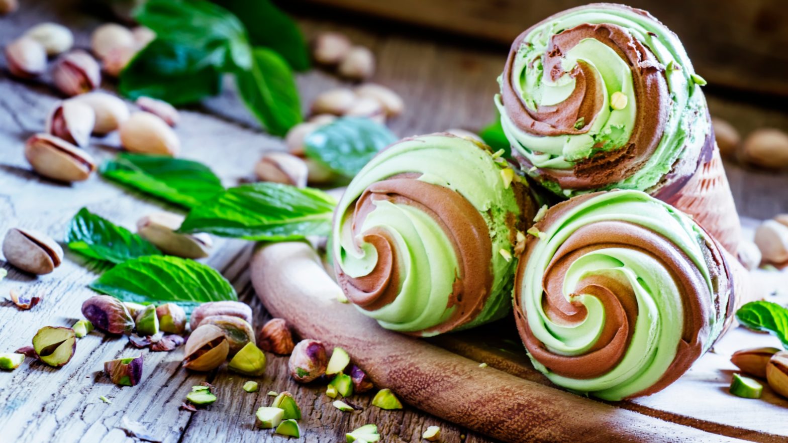 Mint-chocolate, lemongrass top list of flavor trends for 2022