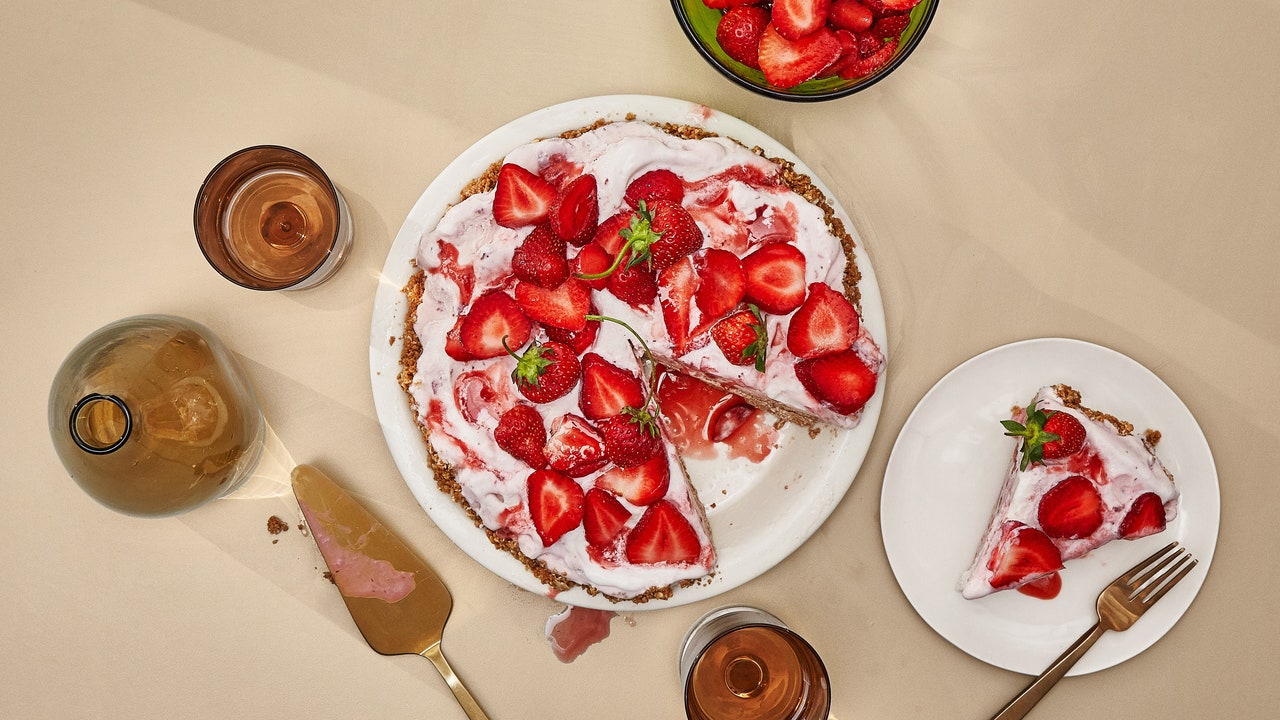 coconut strawberry ice cream pie recipe ba 080118