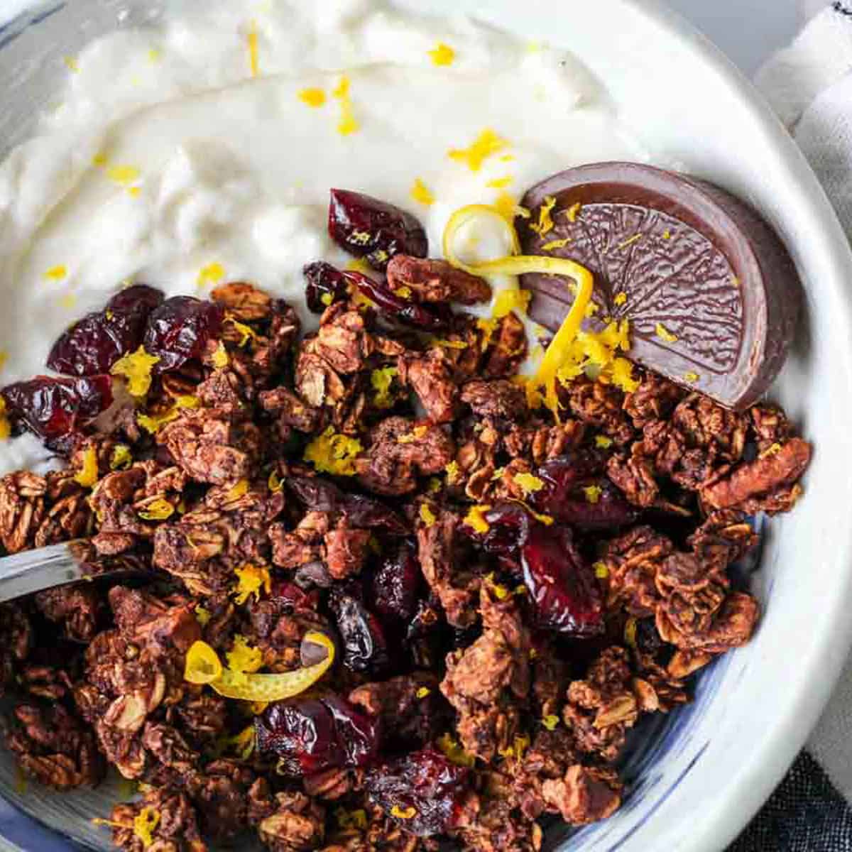 orange chocolate christmas granola featured