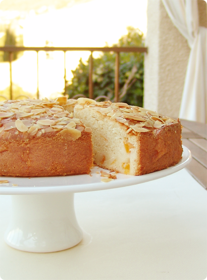 peach almond cake slice